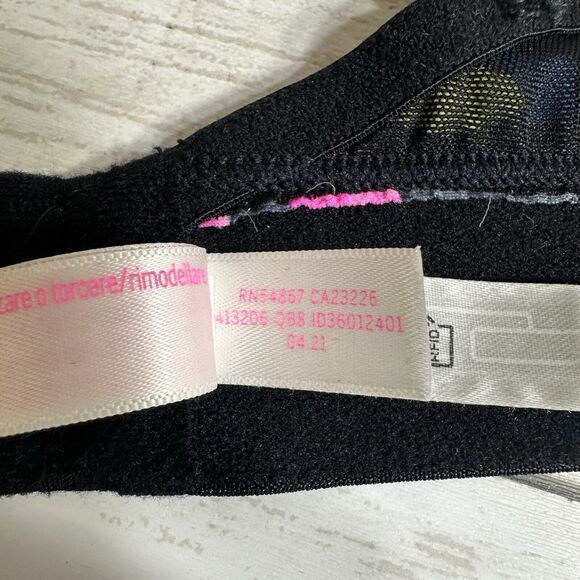 PINK By Victoria's Secret Wear Everywhere Wireless Push Up Bra 36D - Picture 7 of 13